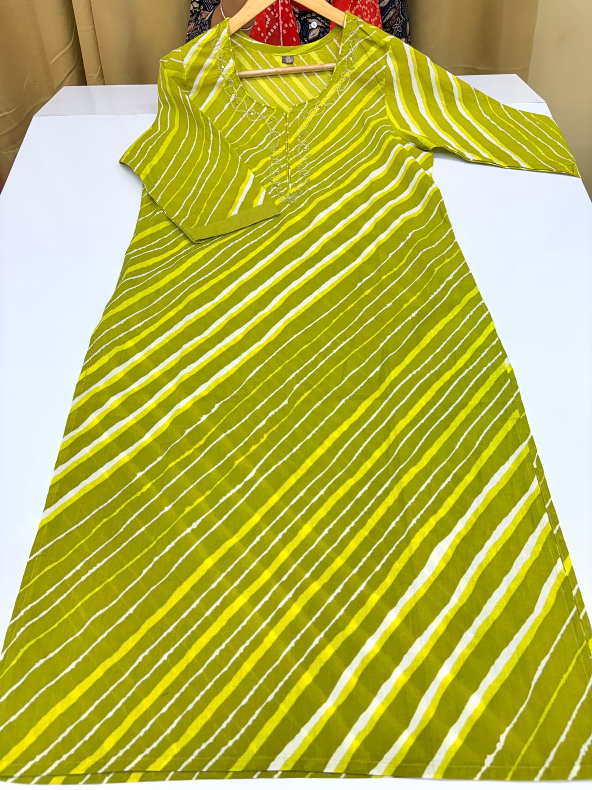 THE NEW LEHERIYA KURTI SET (Ds. No - PCC1072)