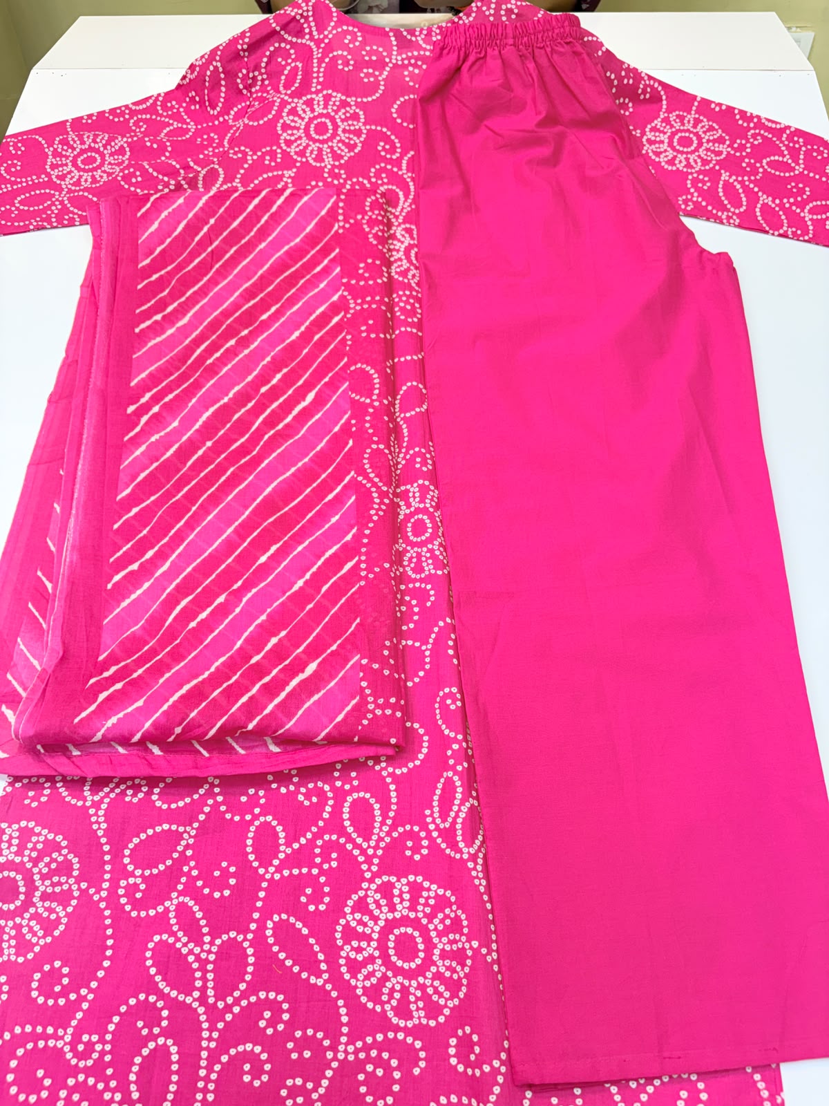 Traditional Pink Bandhej Print 3-Piece Kurta Set (Ds. No - PCC1071)