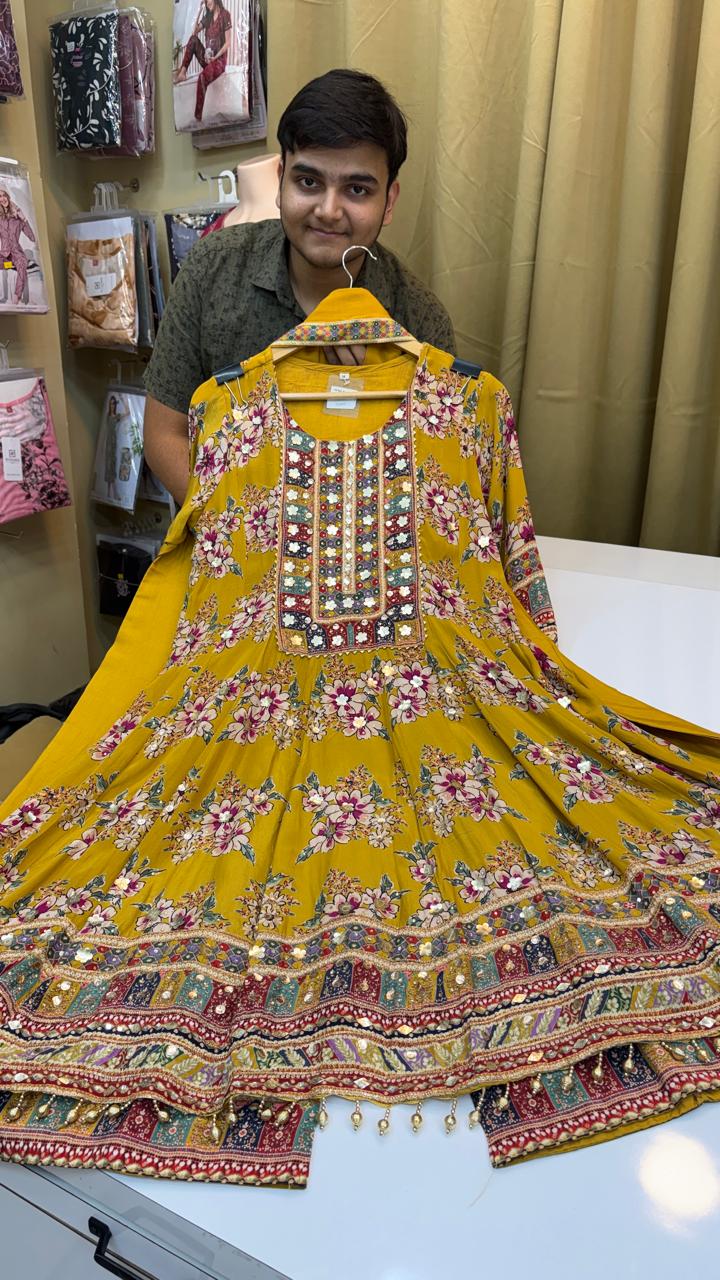 ANARKALI STYLE KURTI SHORT KURTI WITH DEVIDER (Ds. No - PCC1057)